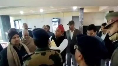 'What if it’s poisoned': Akhilesh Yadav on tea offered at police headquarters