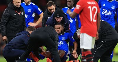 Everton confirm expected Alex Iwobi return date after ankle injury