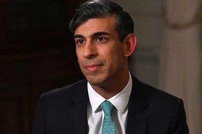 Rishi Sunak offers ‘chink of optimism’ over nursing pay ahead of crunch strike talks