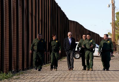 Biden visits U.S.-Mexico border as immigration issue heats up