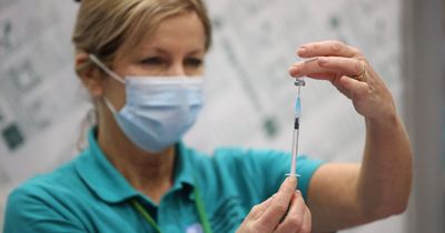 The 12 symptoms of the new strain of Covid driving infections