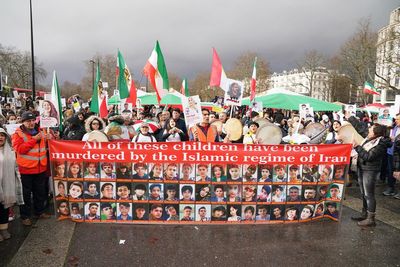 Thousands gather for Iran solidarity rally in Trafalgar Square
