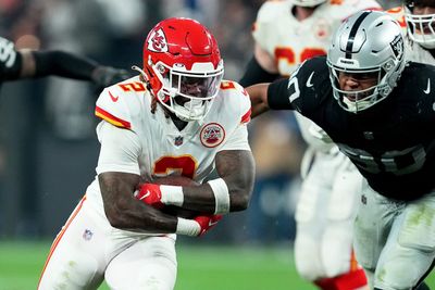 Chiefs snap counts: Ronald Jones plays season-high snaps in Week 18