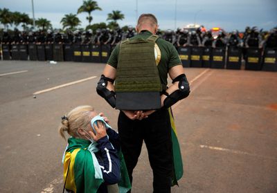 Global leaders condemn assault on Brazilian government buildings