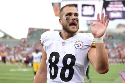 Steelers TE Pat Freiermuth OUT with knee injury