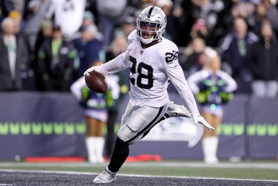 Breaking: Raiders RB Josh Jacobs locks up NFL rushing title