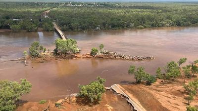 WA floods prompt Kimberley visit from Anthony Albanese and Mark McGowan amid devastation