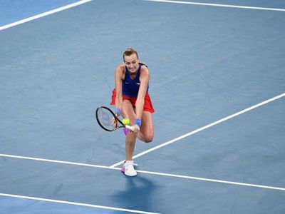 Kvitova serves AO warning in Adelaide win