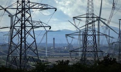 Energy bill support for UK businesses to be cut by Jeremy Hunt
