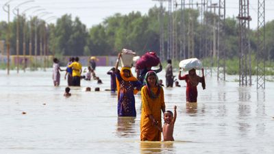 France promises €360m to help Pakistan recover from epic 2022 floods