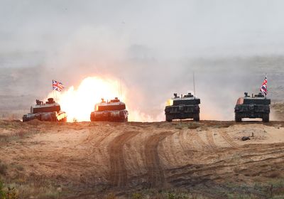 UK considering giving battle tanks to Ukraine - Sky News