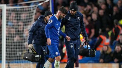 Chelsea’s Christian Pulisic to Miss Weeks With Knee Injury