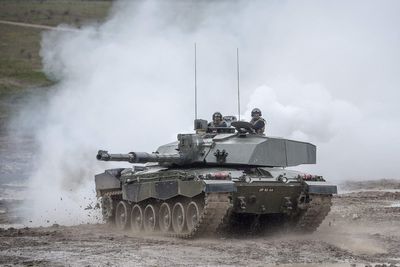 UK considers supply of Challenger 2 tanks to Ukraine