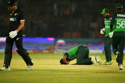 Naseem takes five as Pakistan thump New Zealand in first ODI