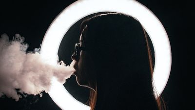 Youth vaping key concern for VicHealth as TGA's consultation on reforms winds up