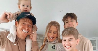Stacey Solomon shows off huge baby bump in adorable picture with her family