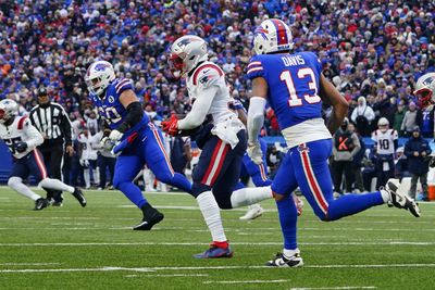 3 standout stars in Patriots’ Week 18 loss to Bills