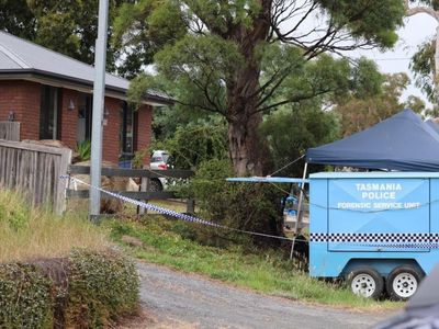 Two others charged over Tas escapee death