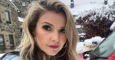 Helen Skelton 'stranded' in electric car after it stops working during evening journey