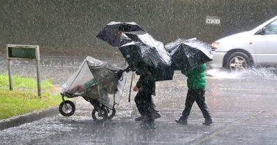 Ireland weather: Met Eireann forecasts 'blustery rain' and 'spot flooding' amid weather warning