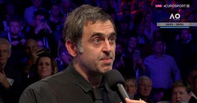 Ronnie O'Sullivan draws jeers from Masters crowd after typical joke about fans