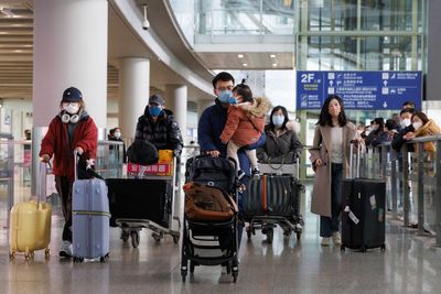 China suspends issuing visas in Japan, S.Korea to retaliate for COVID curbs
