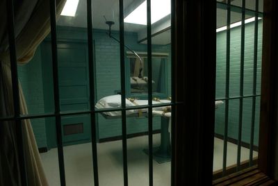 Texas executes Robert Fratta after high courts reject challenges to expired lethal injection drugs
