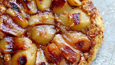 A perfectly imperfect dessert: Pear and cardamom tarte Tatin