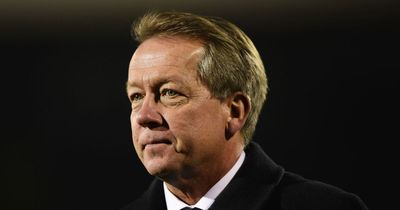 Charlton legend Alan Curbishley sends warning to Manchester United ahead of Carabao Cup clash