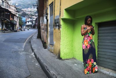 How closing the digital divide can improve the global economic outlook for 2023 and beyond