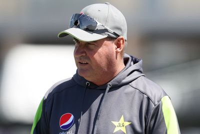 Mickey Arthur to stay with Derbyshire following Pakistan head coach talks