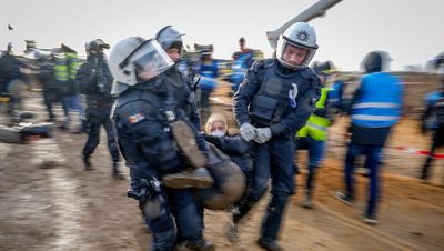 German police clear blockades at village condemned for mine