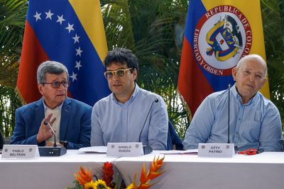 Colombia, ELN rebels likely to hold emergency meeting in Caracas-negotiator