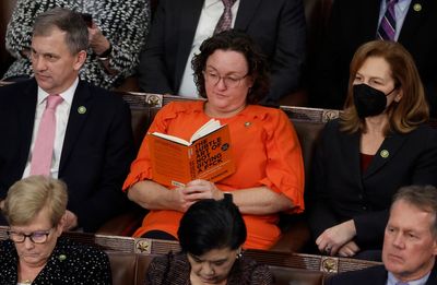 Longtime senator Dianne Feinstein reacts to Katie Porter’s newly announced California Senate bid