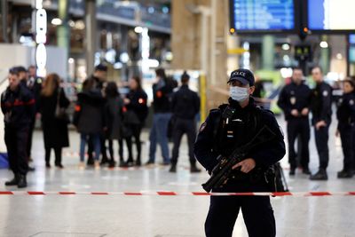 Six injured in knife attack at Paris Gare du Nord train station