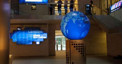 Edinburgh display tech firm exceeds funding target