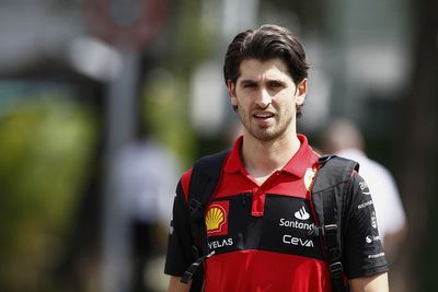 Giovinazzi, Shwartzman set to share Ferrari F1 reserve role in 2023