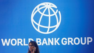 World Bank cuts Pakistan’s GDP growth projection to 2 percent