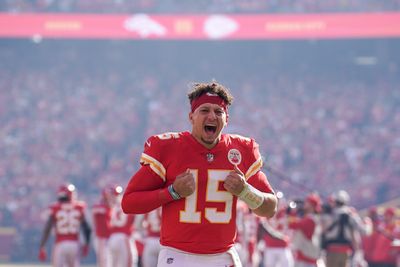 Chiefs’ Patrick Mahomes embracing being the oldest QB in the AFC playoffs