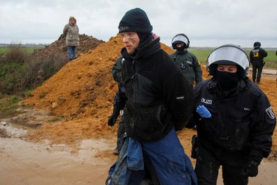 German coal mine standoff escalates as police move on protesters