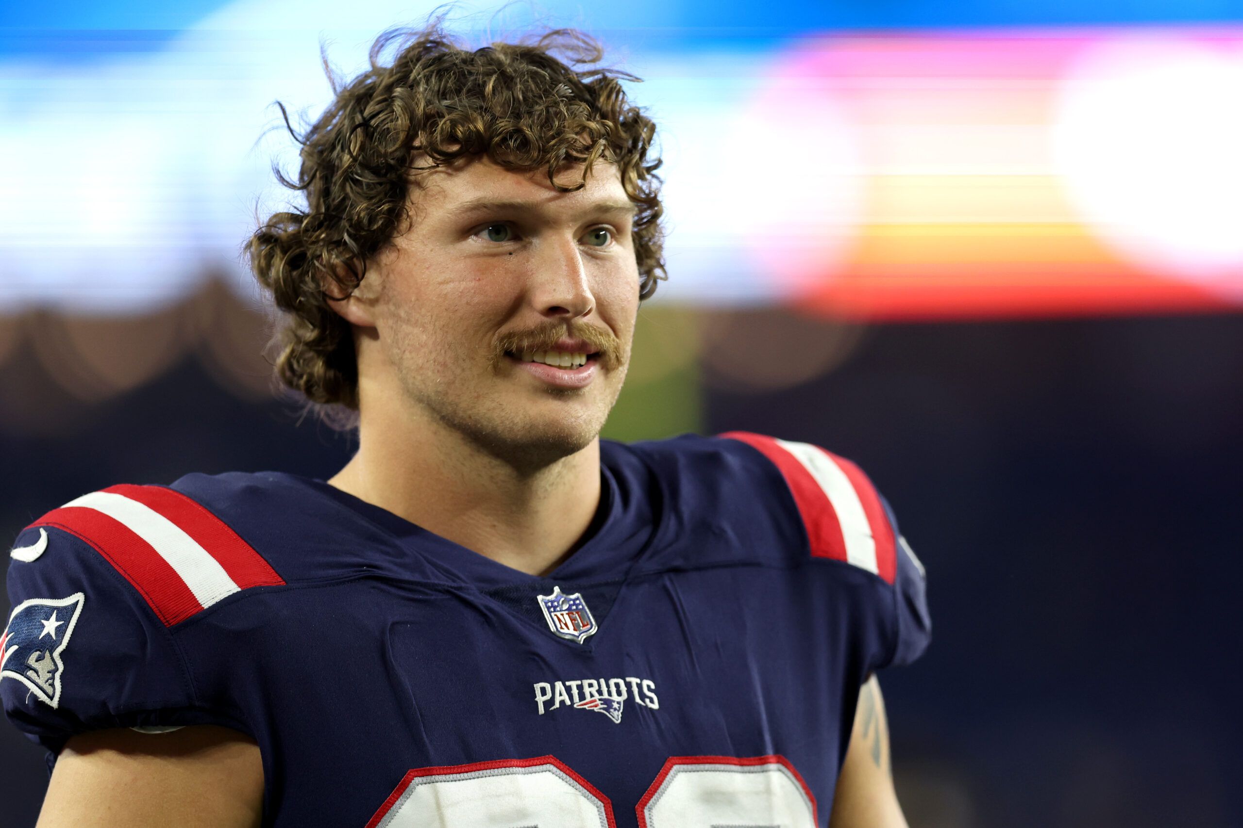 Patriots rookie Cole Strange reflects on…