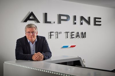 Alpine F1 management “overlap” better than reverse - Szafnauer