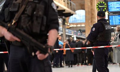 Paris attack: knife-wielding man injures six people at Gare du Nord