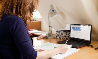 Student maintenance loans to rise by 2.8% in England next year