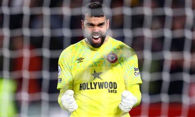 Football transfer rumours: Tottenham in for Brentford keeper David Raya?