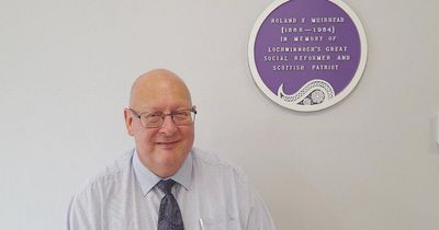 Plaque pays tribute to 'great social reformer' at Renfrewshire village hall