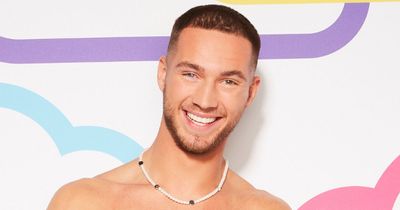 Love Island's Ron says his eyes are his best feature and embraces being partially-sighted