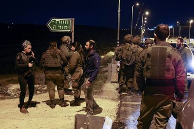 Palestinian shot dead after knifing Israeli: army, emergency services