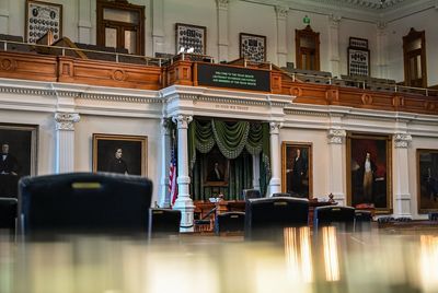 Texas senators draw lots to determine how long their terms will be