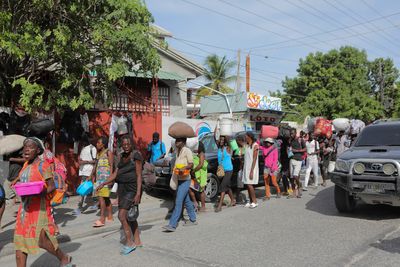 Canada sends armored vehicles to Haiti to fight gang violence